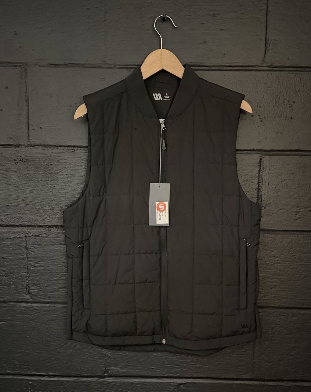 VRST Men’s Insulated Winter Vest Black Quilted Small Original MSRP $98 Rn#104141